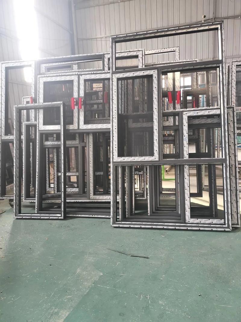 实景探访 门窗加工制作现场，揭秘高品质家居细节